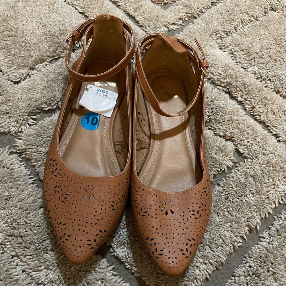 Brownish cute flats